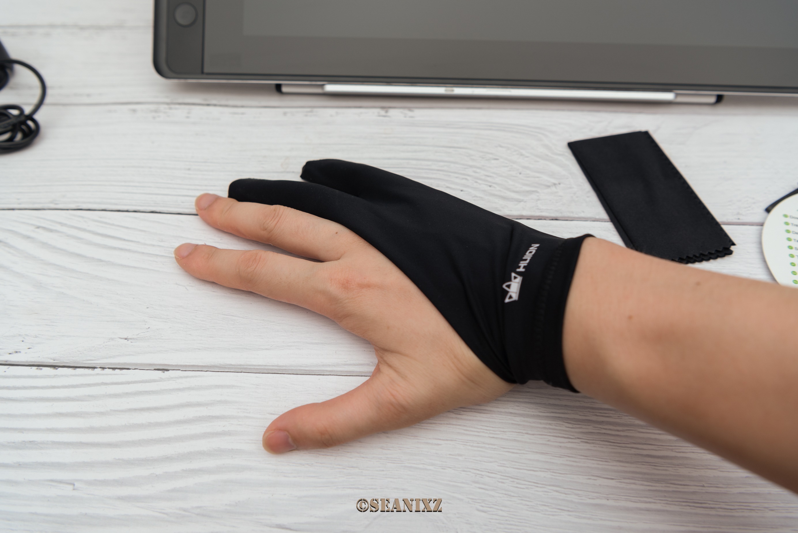 接近真实的纸笔绘画:绘王(HUION)KamvasPro16手绘屏使用体验