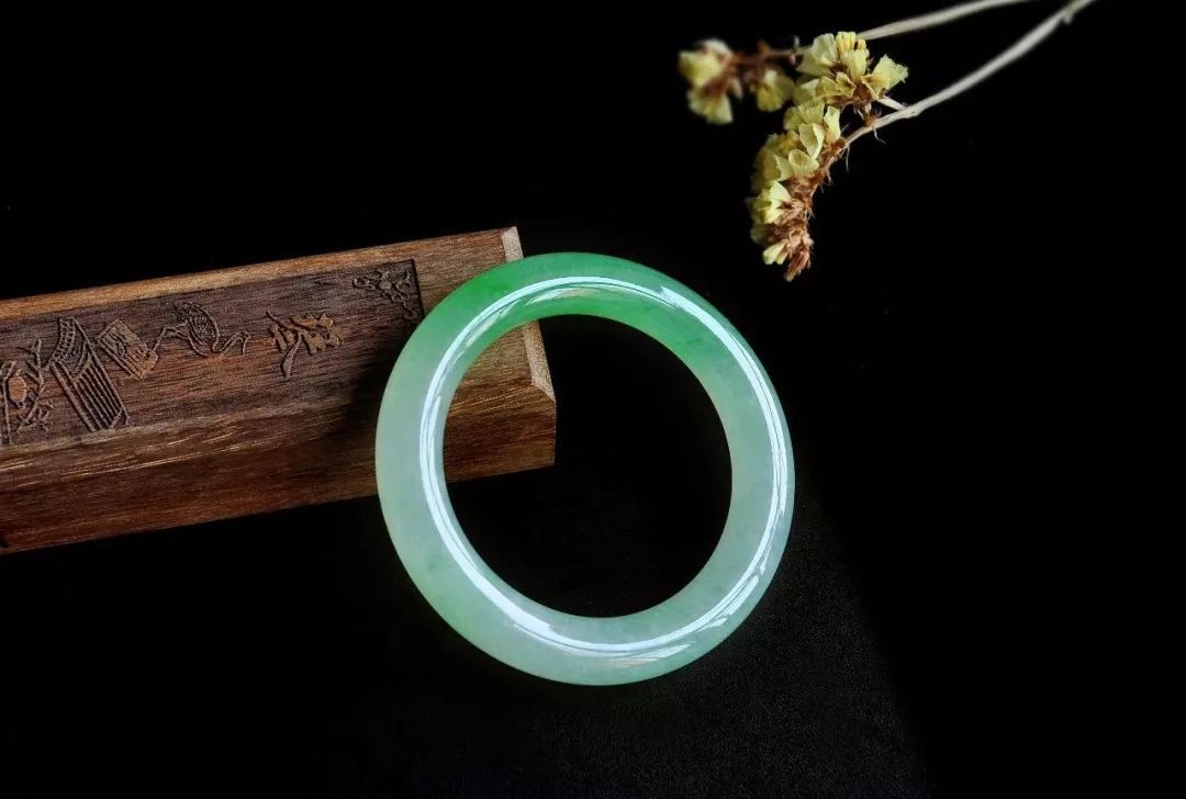 一场足球引发的血案真相,一场麻将引起血案真相