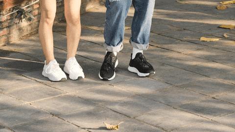 磁力按摩防水鞋,用强磁铁做摇步器