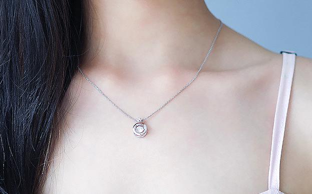 锁骨链显瘦款式,戴了颈链感觉力大无穷