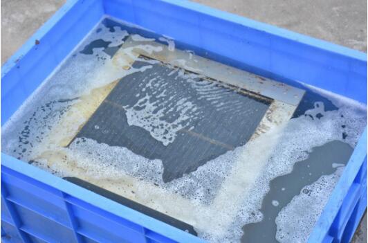 油烟净化器多久清洗一次,油烟净化器使用几年换新的