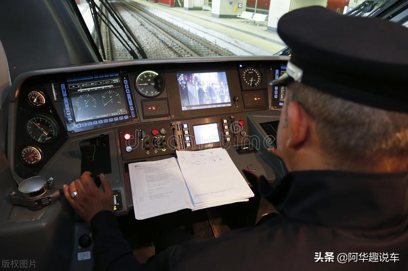 涡轮增压好还是自然吸气的车好,涡轮增压还是自然吸气省油