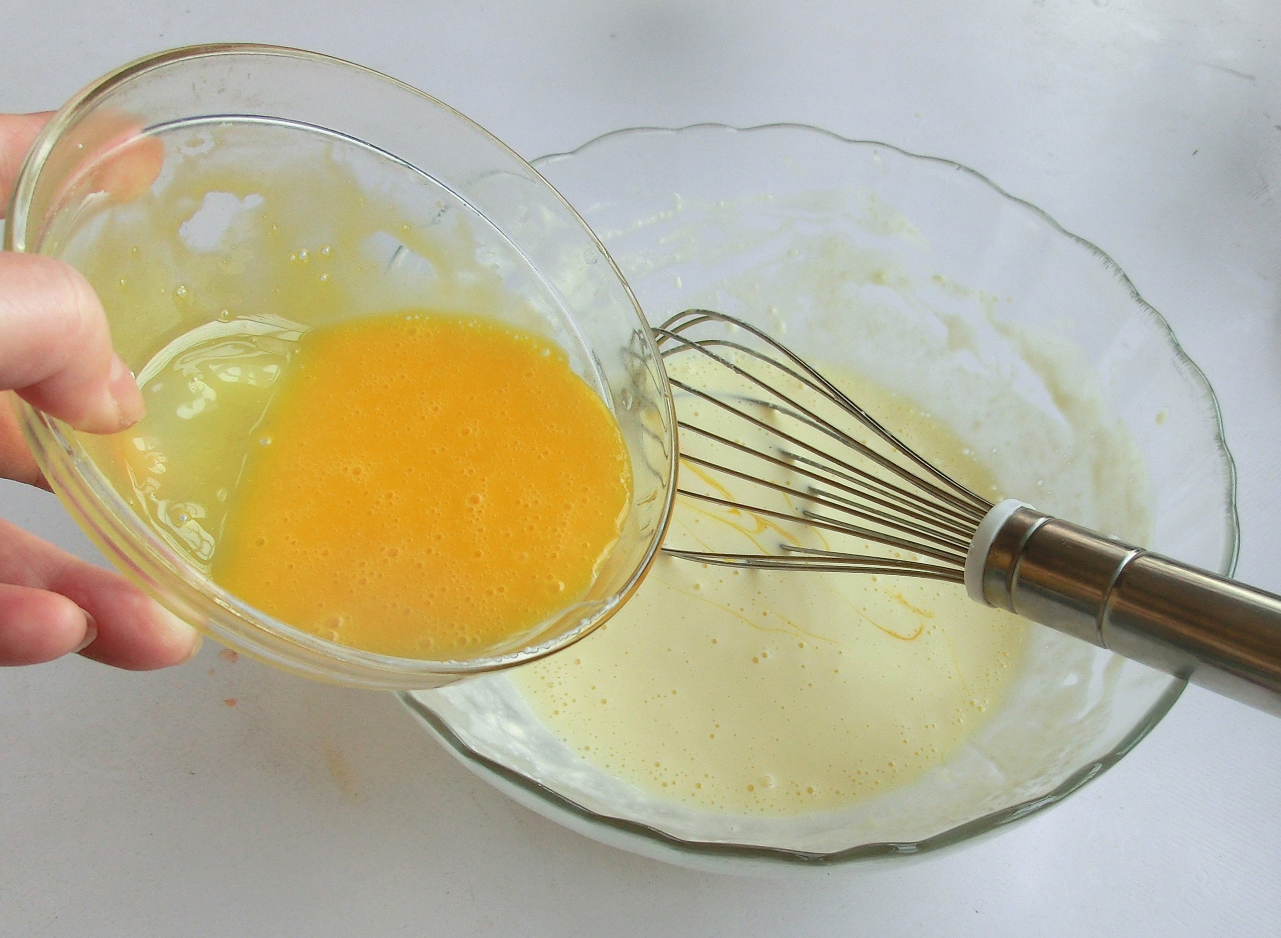 为什么我做的蛋糕总是开裂,蛋糕开裂和不开裂的口感一样吗