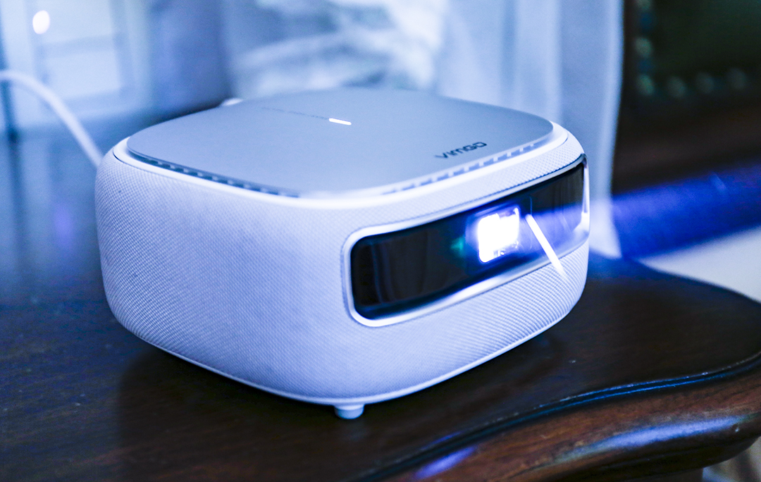 想打造家庭影院?想入手便微型投影仪?先来了解一下再决定