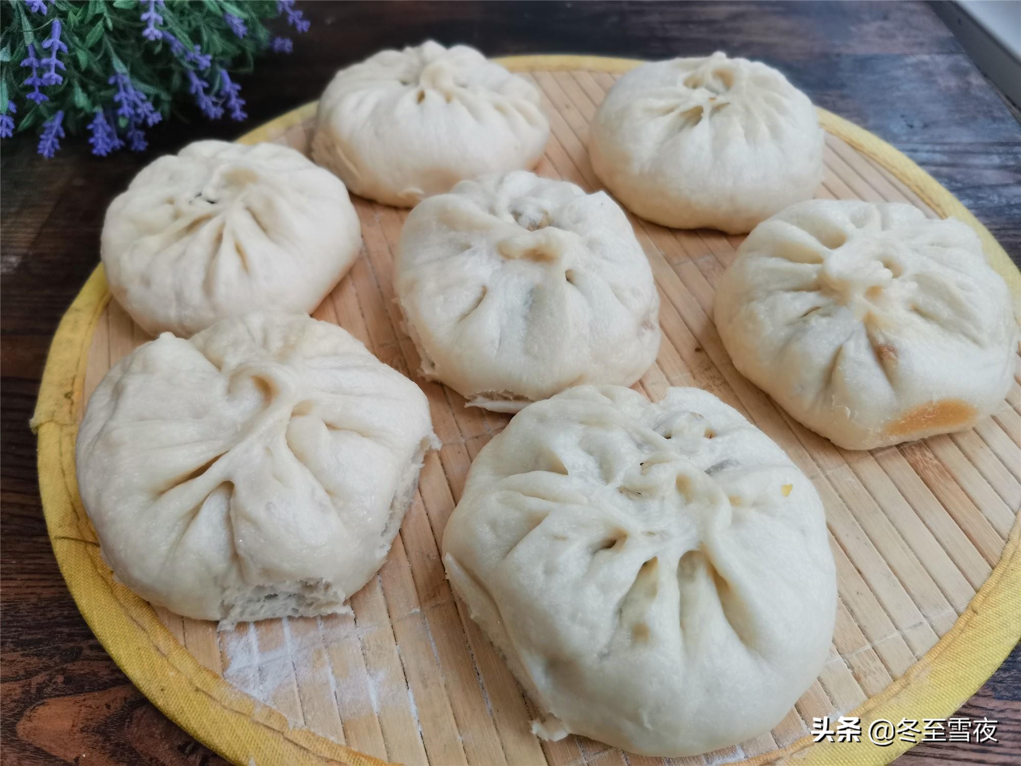 怎么做馒头的面皮才能松软,什么面粉蒸馒头烙饼好吃