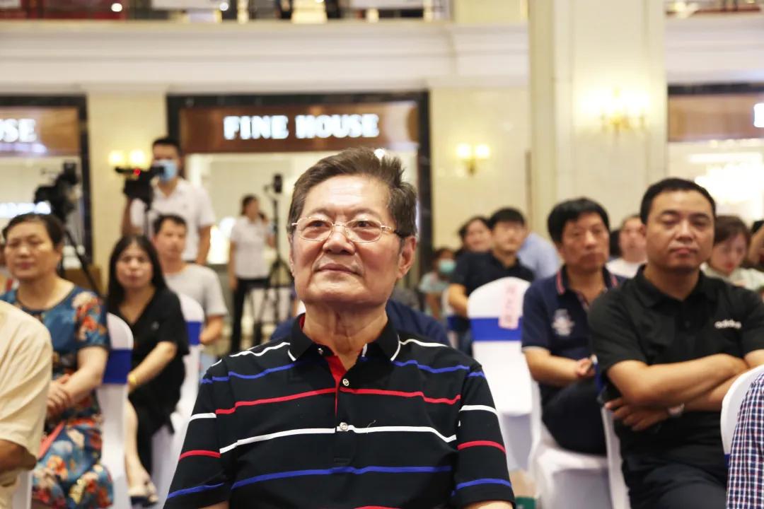 让艺术走进生活让陶艺丰富生活,让艺术品走进生活