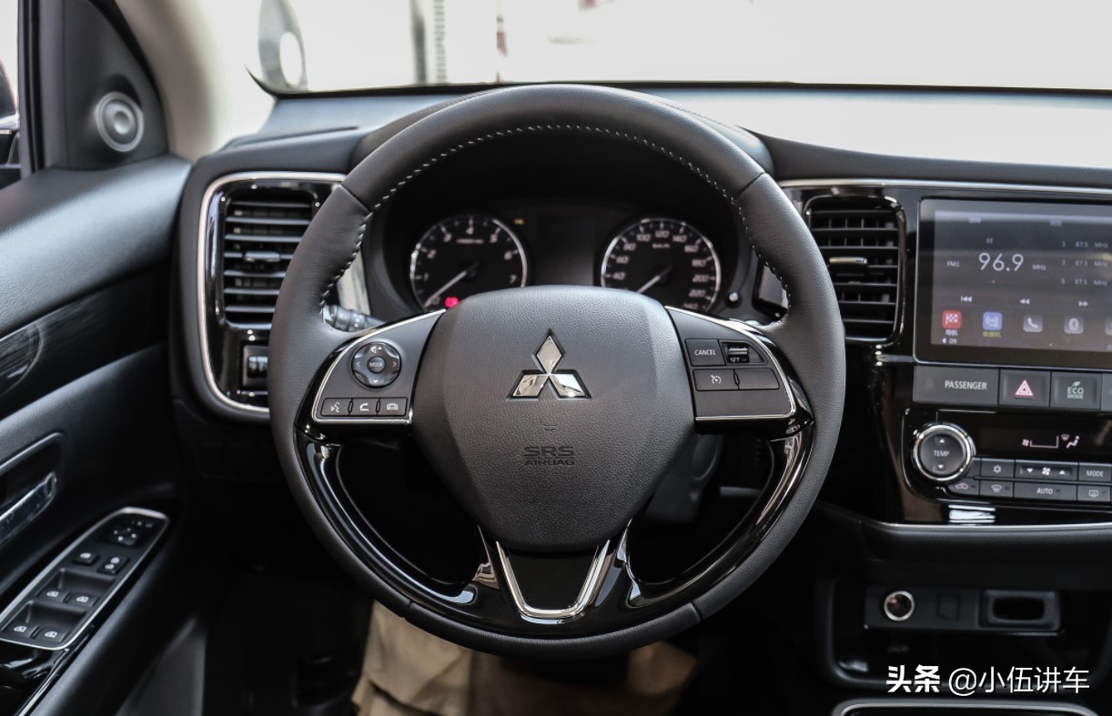 三菱欧蓝德6万公里需要换什么,全新三菱欧蓝德车主用车感受