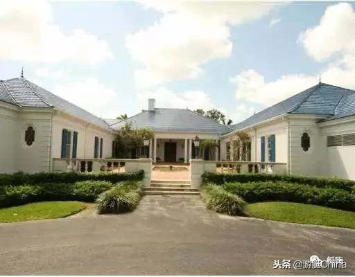 吉娘娘与刘雯一起走秀,刘雯吉娘娘同台