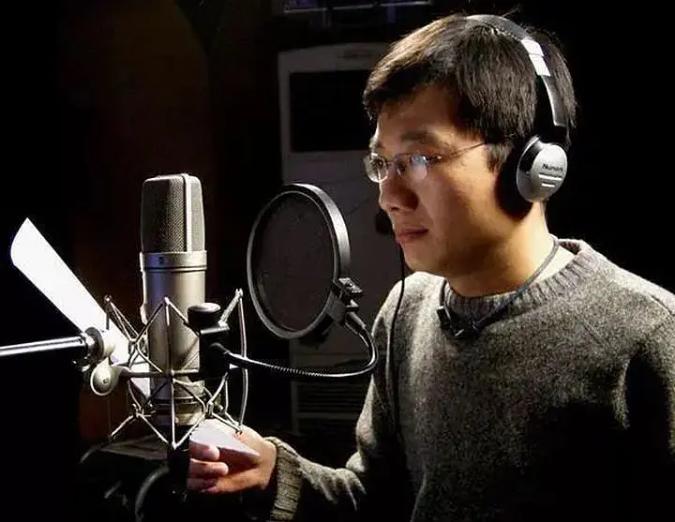 学习播音主持学什么专业好,播音主持专业艺考面试应对技巧