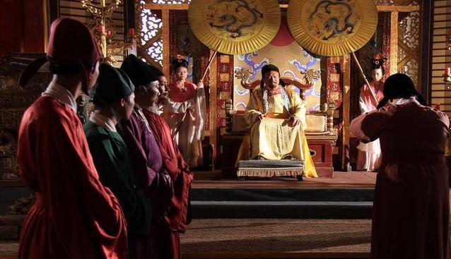 以微观角度解释物质的构成及变化,以微观论宏观