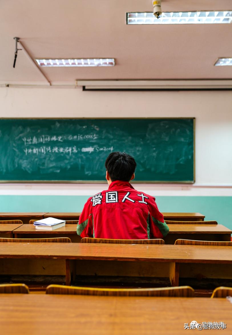 冰山耳坠、刀锋Lolita、猴王男潮：年轻人重新定义快时尚