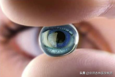 关于做激光近视手术的利与弊,飞秒激光近视手术危害后遗症