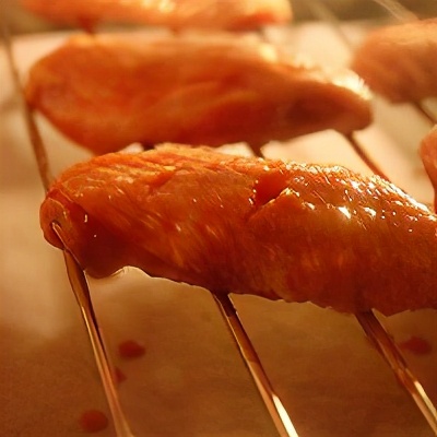 肯德基自在厨房新奥尔良味烤翅根,新奥尔良烤翅的做法可以油炸吗