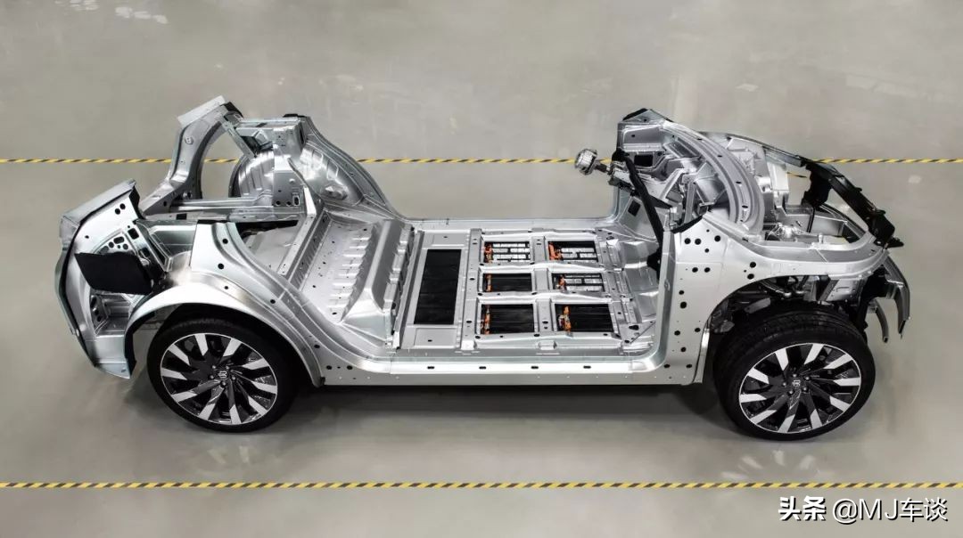 拜腾m-byte量产版下线,南京拜腾m-byte工厂试生产启动