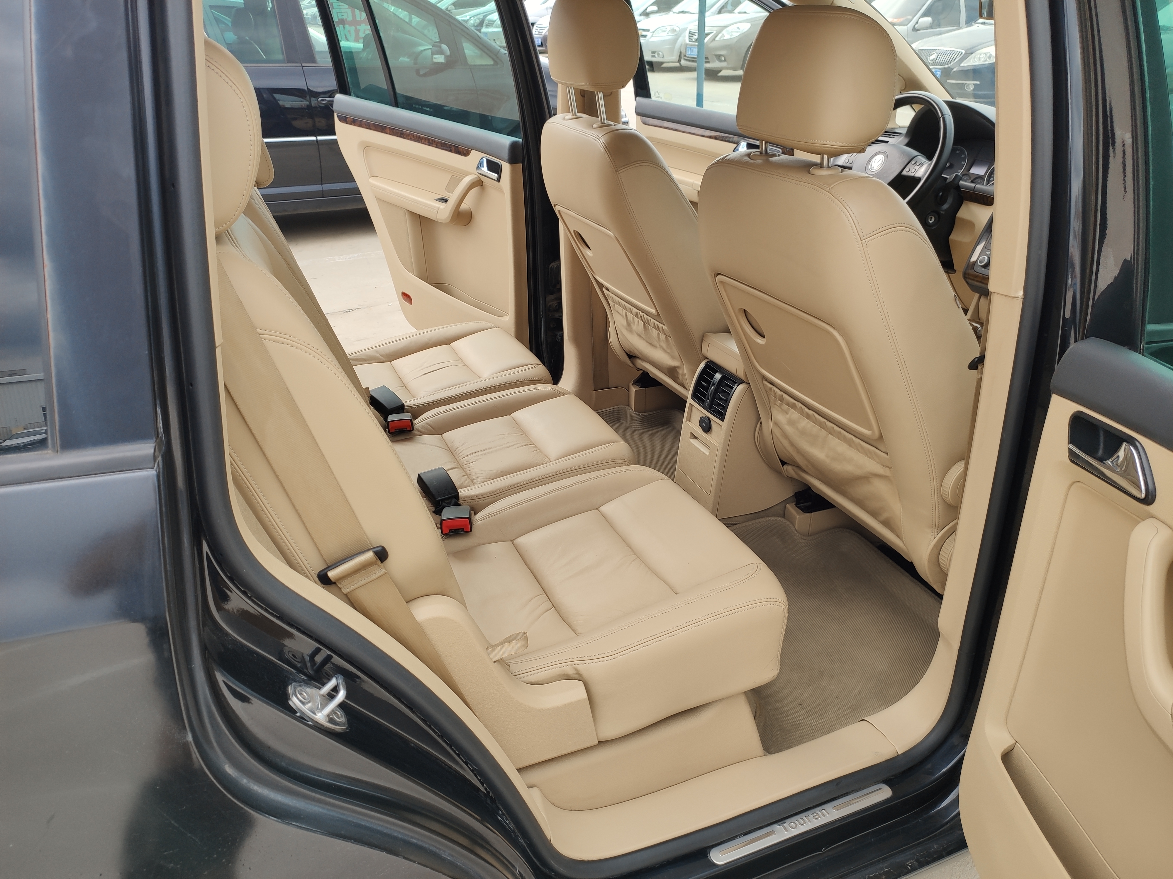 大众途安suv5座二手车,2008款大众途安mpv现在值多少钱