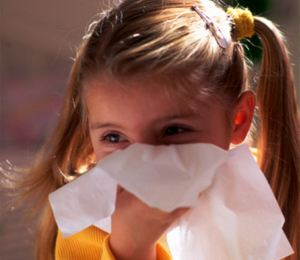 宝宝流鼻涕有什么小妙方,0-3个月婴儿鼻塞流鼻涕严重小妙招