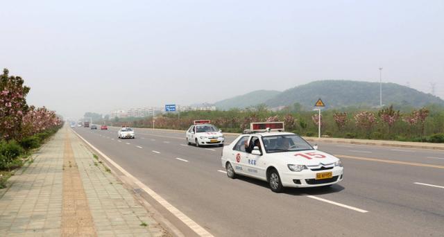 教练车和考试车有啥区别,教练车跟考试车的差别
