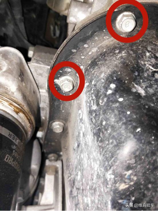 把车借给朋友结果看到了自己的车,把车借给朋友后还回来