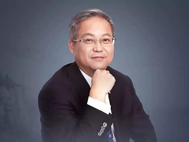 鲍鹏山高学历的野蛮人,鲍鹏山人生三个境界