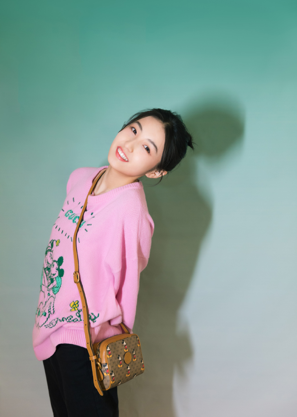 张子枫是如何成为国民妹妹,张子枫演的那个小女孩是什么