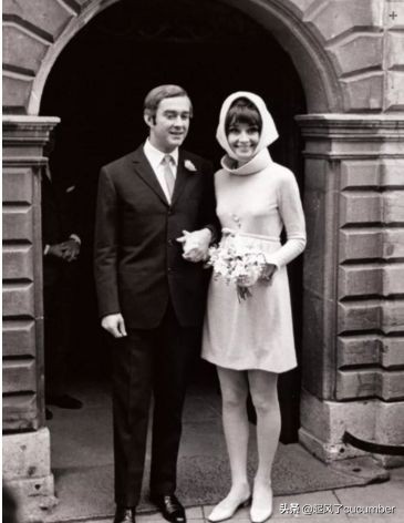 奥黛丽赫本与纪梵希的经典故事,奥黛丽赫本与纪梵希真的纯友谊