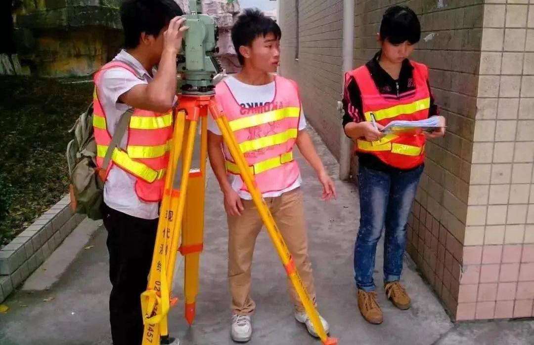 土木专业很苦吗,土木工程苦吗