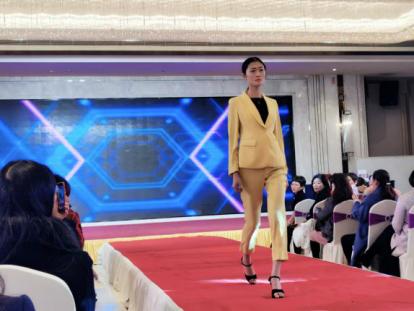 共享美衣:服装界“华为”登陆襄阳,云上衣橱走进万家