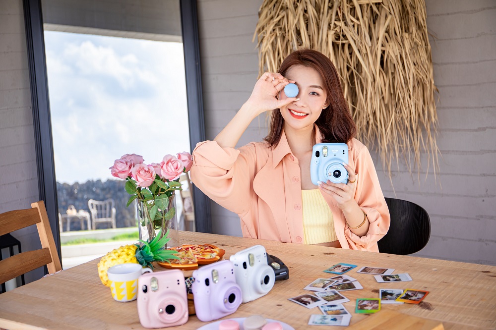 instaxmini11白天拍照,instaxmini11可以在户外拍照吗