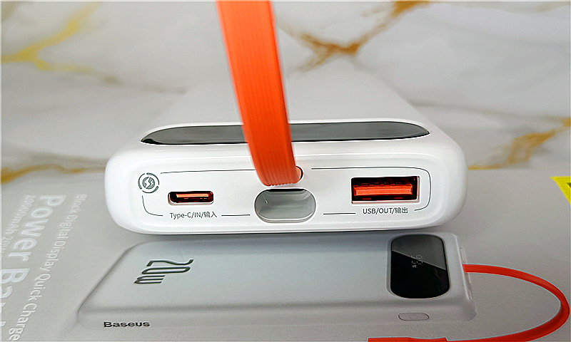 倍思无线快充电源评测,倍思布洛克带线数显快充移动电源