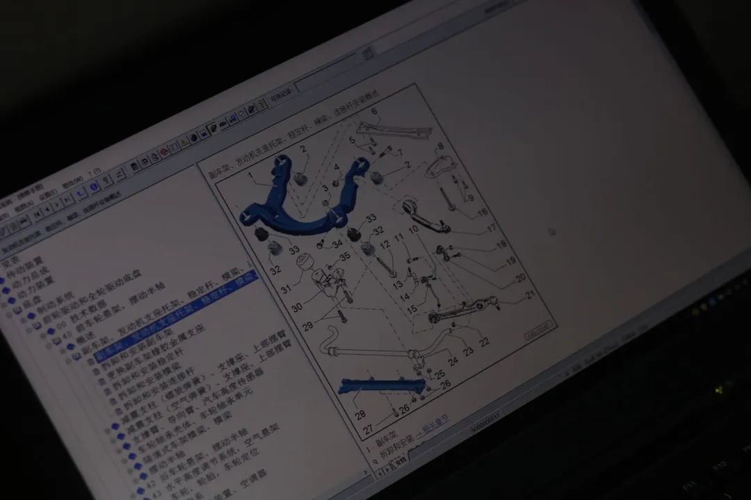 怪兽搞老车：翻新一辆残破生锈的柴油版奥迪A6，翻新后变新车
