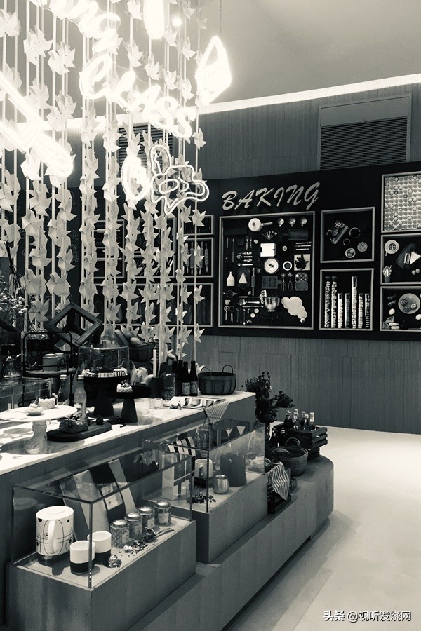 亦文亦武篆书,亦文亦武尽态极妍