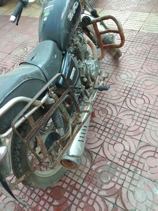 踏板摩托车长时间不骑怎么存放,摩托车不保持安全距离