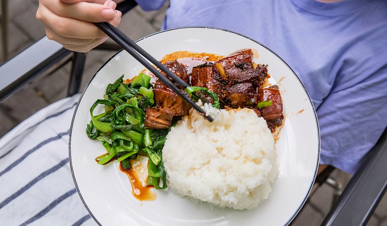 上海这些店铺为何不挂招牌,上海这些店能有多好吃