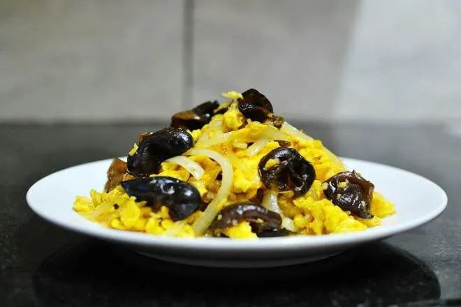 柞水木耳炒腊肉,卖疯了的零食