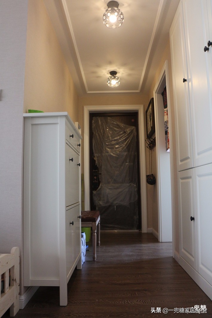 美式玄关背景墙,美式复古风格入户玄关迎门墙