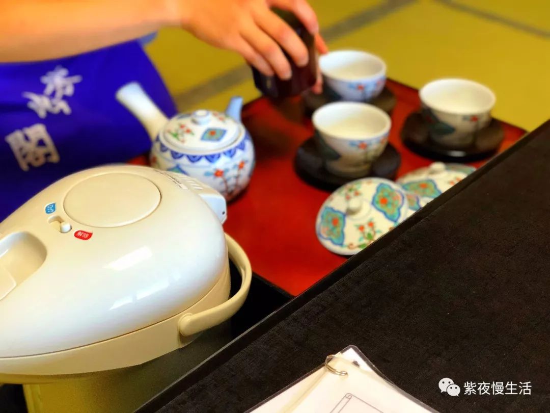 未见富士,幸运依在-秀峰阁湖月