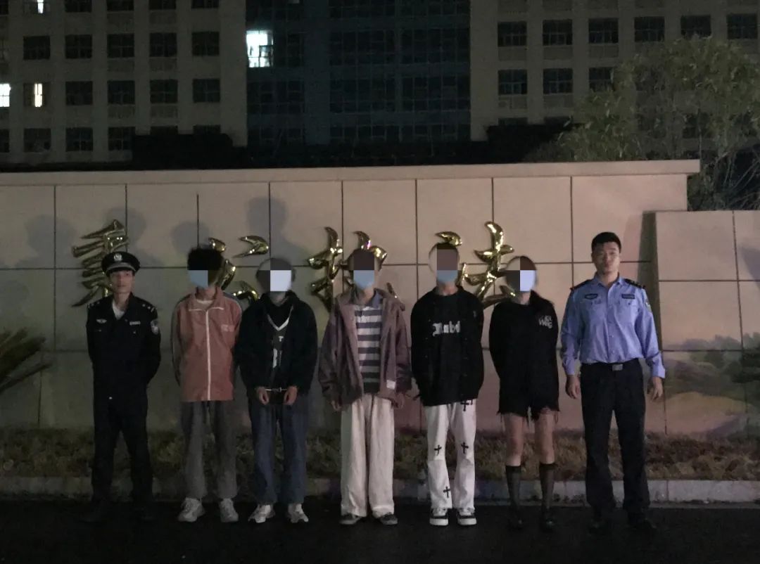 【护航新征程】江西章贡：男子约会JK女孩，“*腥偷**”不成反被抢...