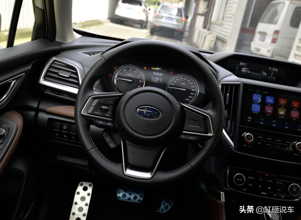 有多少人懂得欣赏它？全系标配真皮方向盘，原装进口还是四驱