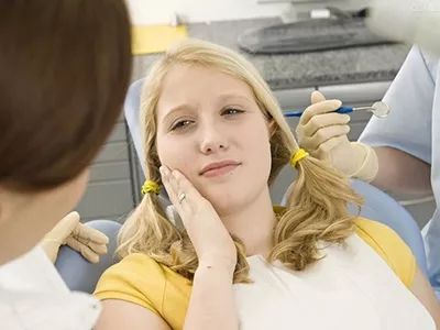 牙龈肿痛吃药不好,上火引起牙龈肿痛十大消炎药