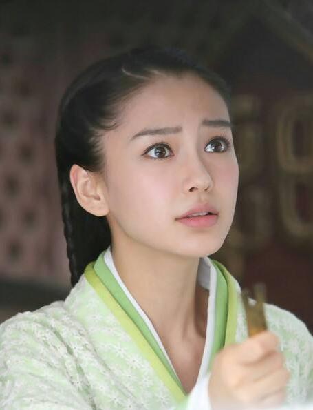 刘亦菲为什么可以一直火呢,刘亦菲为什么突然这么火