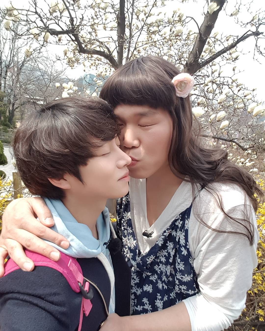 他运动员出身，与金希澈是好兄弟，争议不断，转型综艺人大获成功