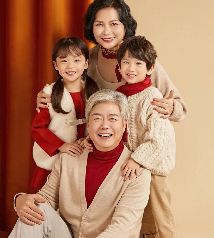 过年拍全家福服装,全家福穿什么衣服拍好看