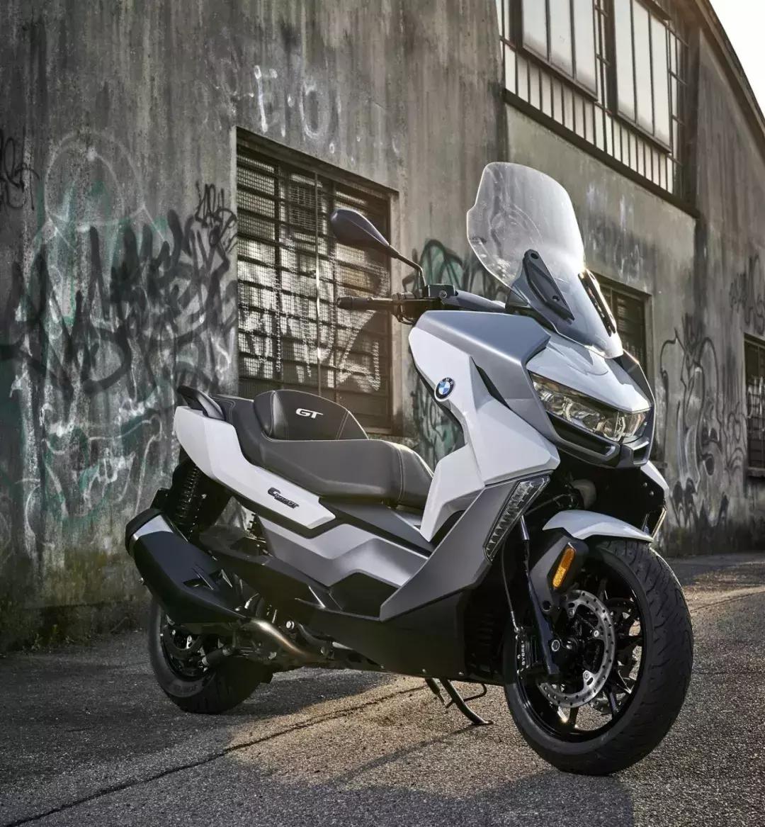 宝马400cc踏板摩托车二手多少钱,新款宝马c400gt踏板进口还是国产