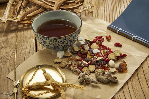 吃变质鱿鱼11岁孩子肾衰竭,鱿鱼致肾衰竭的症状