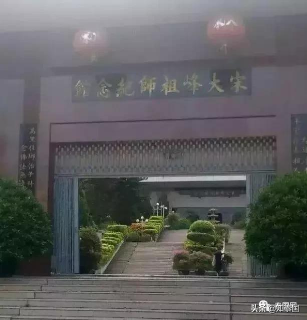 “尸体腐烂后会打嗝,我很害怕,但是我爱这份工作!”