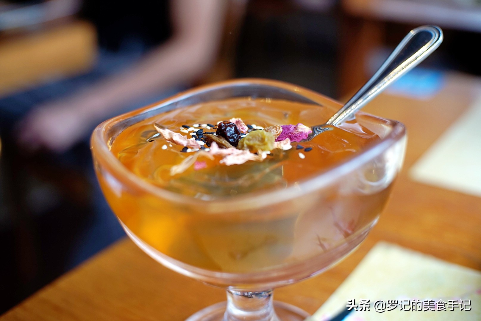 未赏三生三世十里桃花,却走进了这青丘…夜访体育西的这个小酒馆