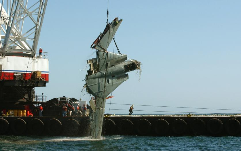 美军打捞f35最新消息,美国从南海打捞f35有多难