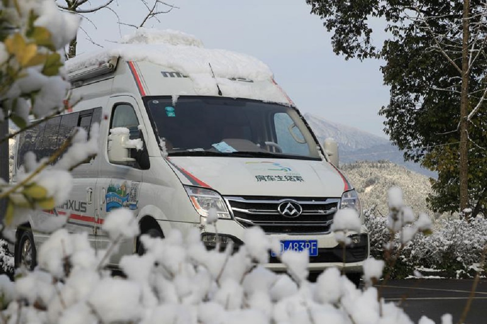 上汽大通v80柴油房车 (最新款大通短轴b型房车试驾)