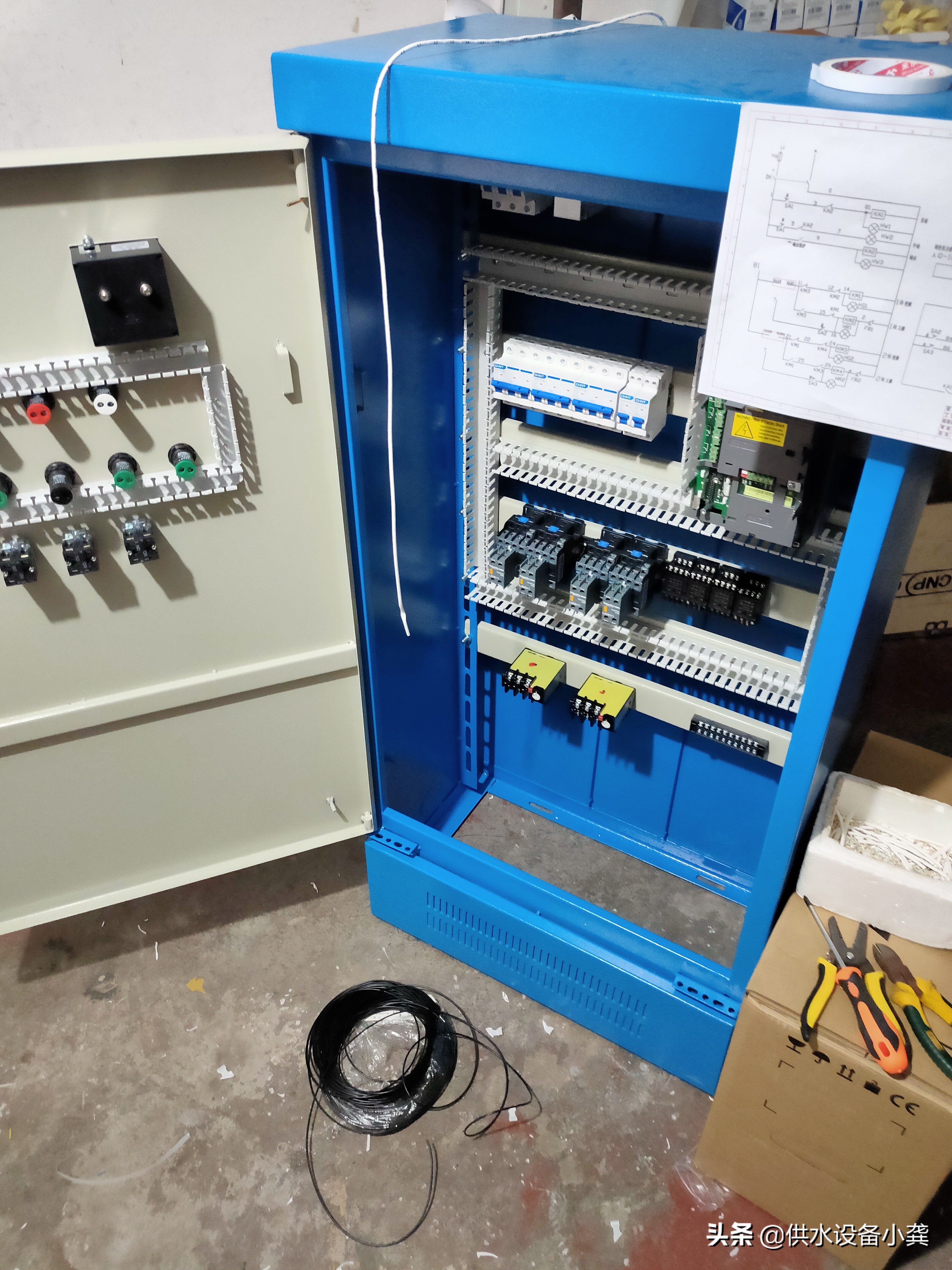 abb恒压供水控制柜组装,abb供水控制柜调试