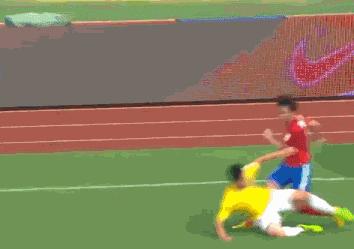 中国足球爆笑动态图,中国足球动画爆笑名场面